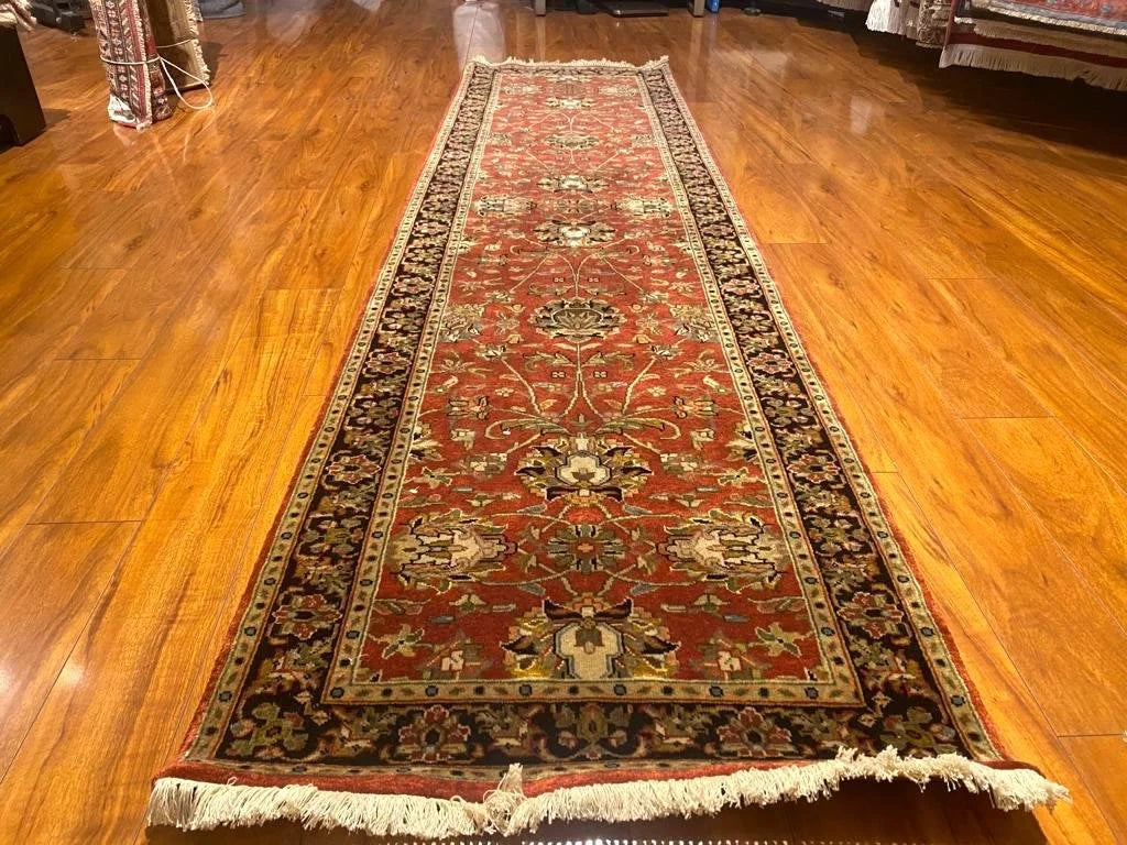 2'7"x9'9" Tabriz, Classic