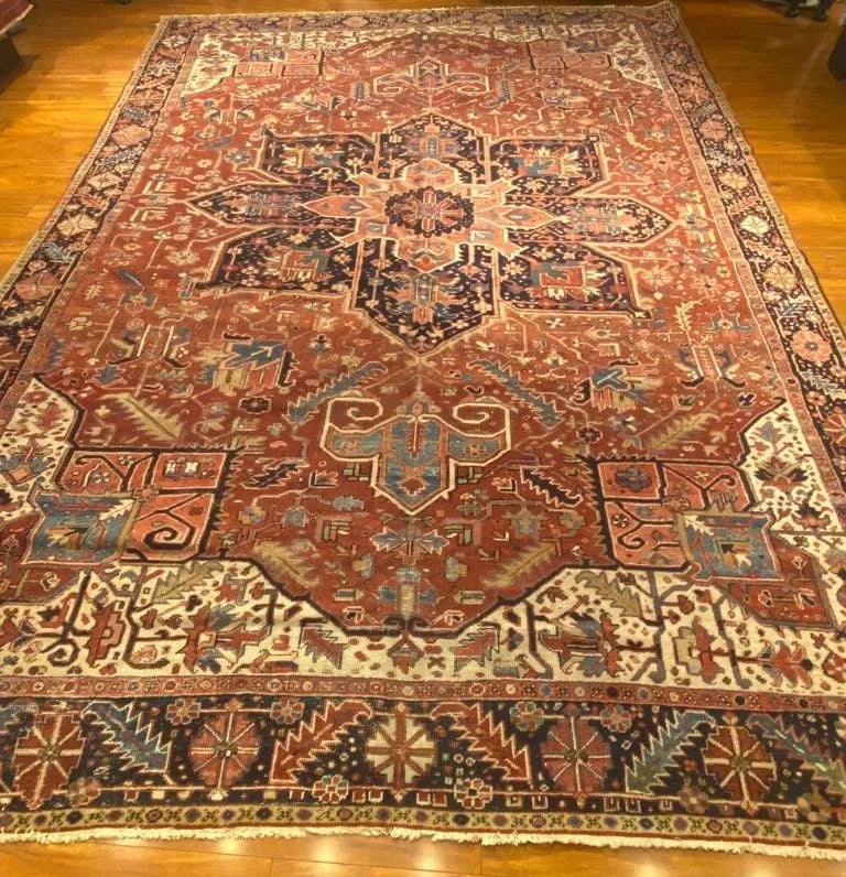 9'9"x13'3" Serapi/Heriz, Antique