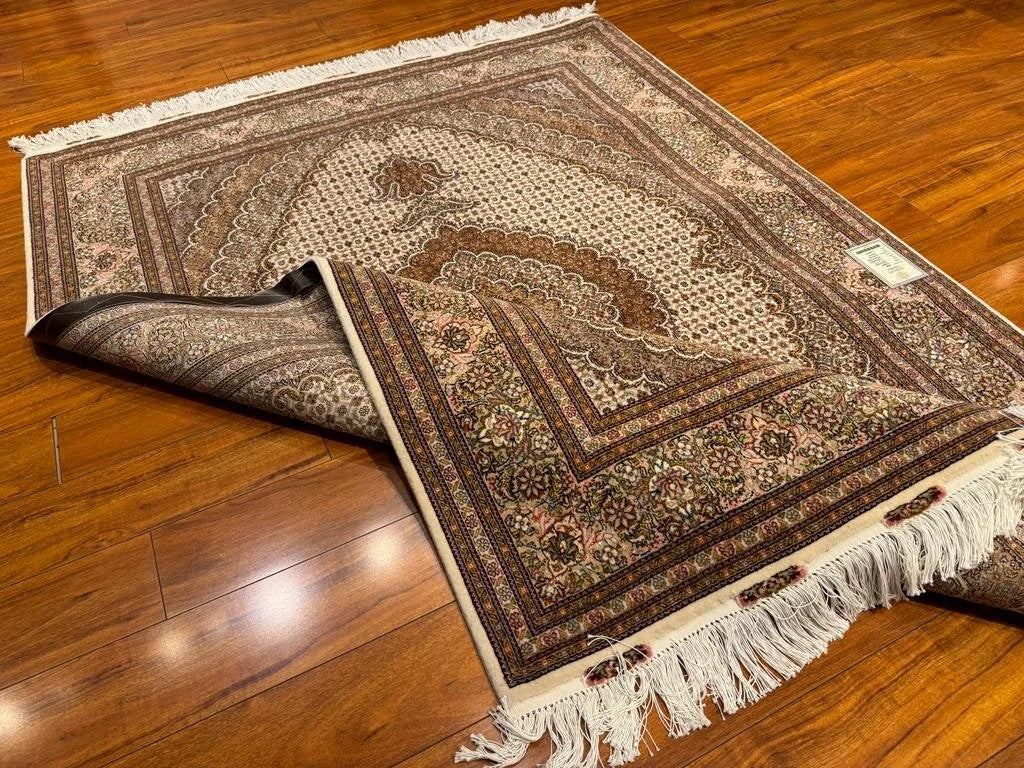4'9"x6'9" Tabriz, Classic