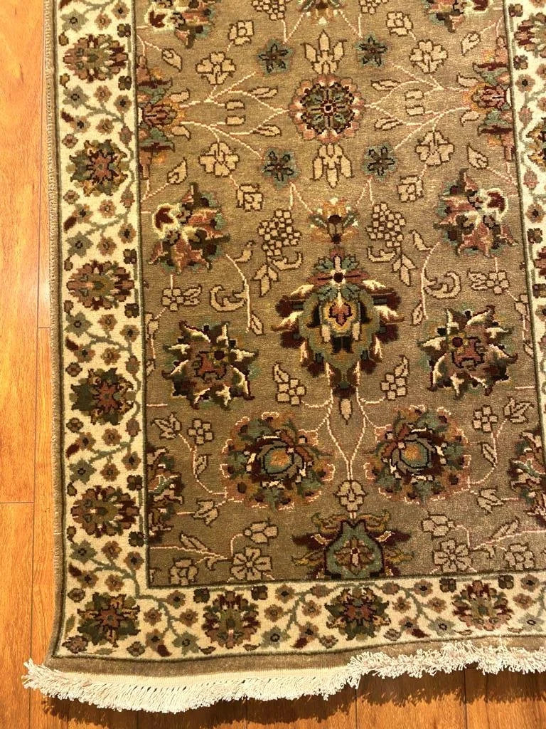 2'7"x12' Tabriz, Classic