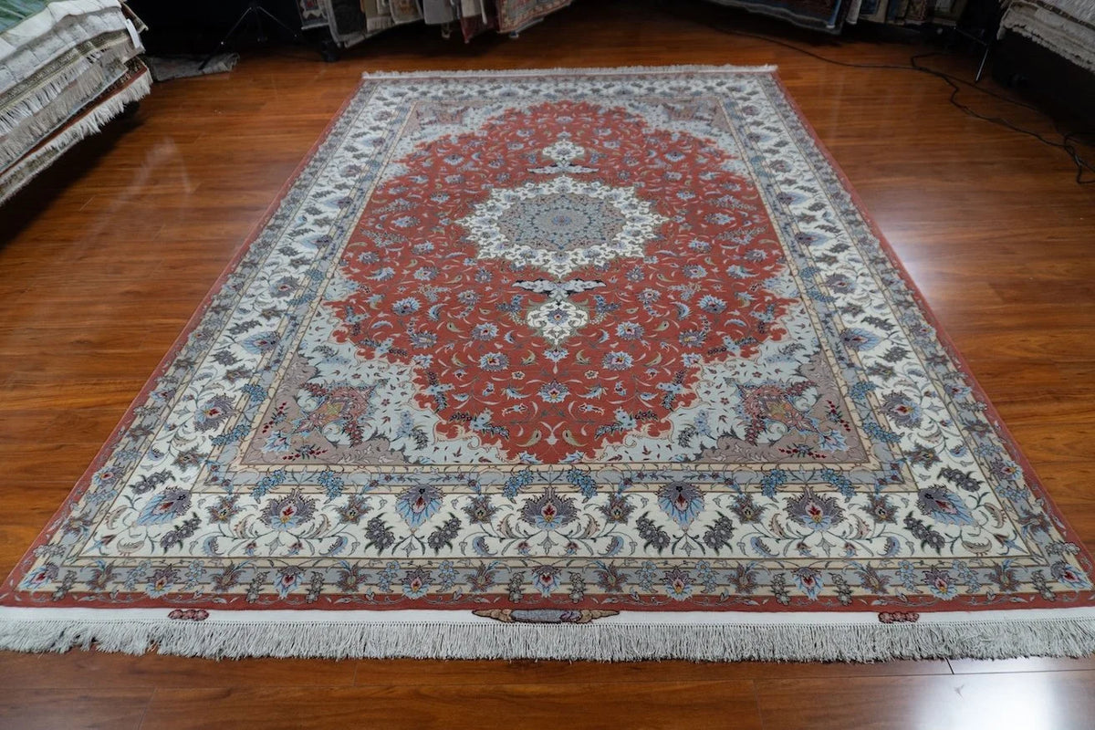 8'3"x11'10" Persian Tabriz, Classic