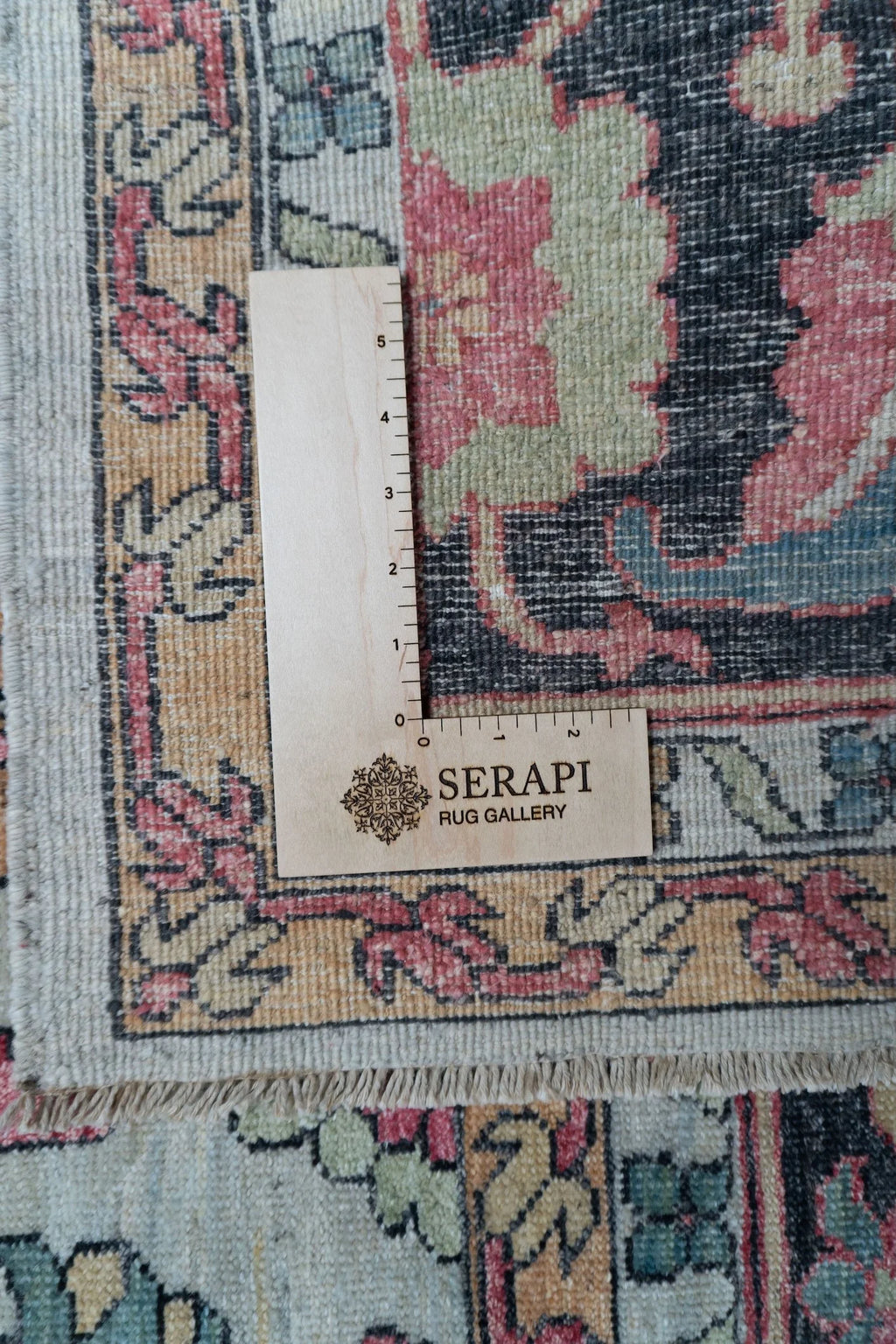 9'1"x11'11" Serapi, Tribal