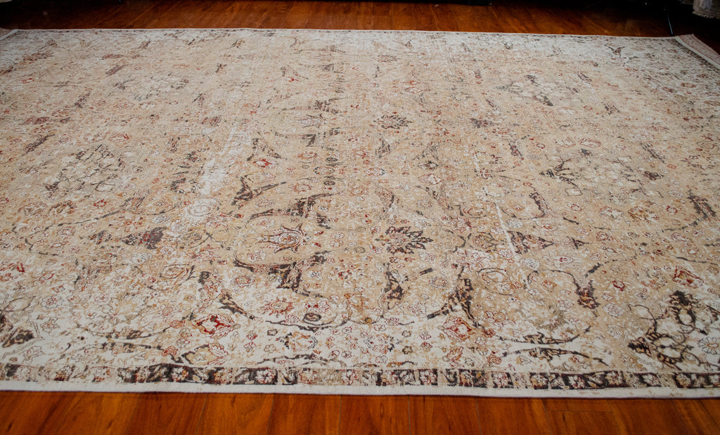 10'1" x 14'4" Denia, Transitional