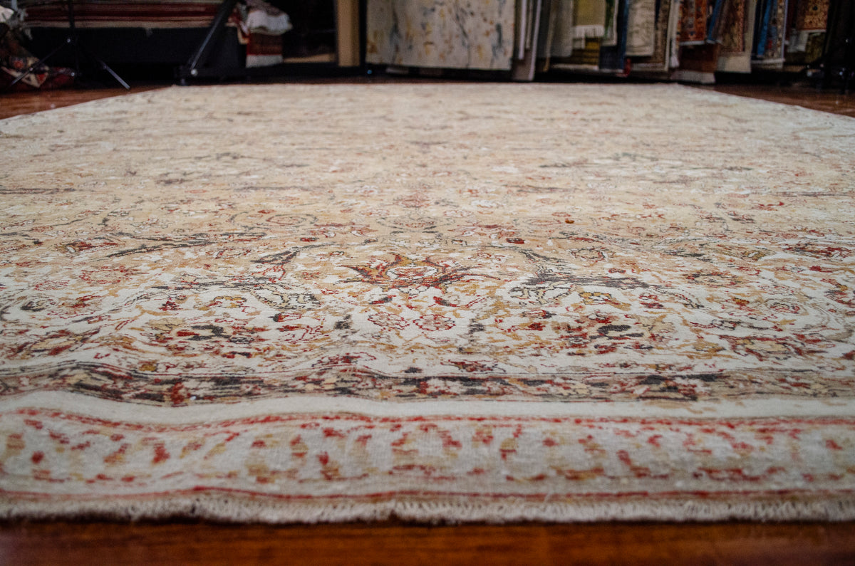 10'1" x 14'4" Denia, Transitional