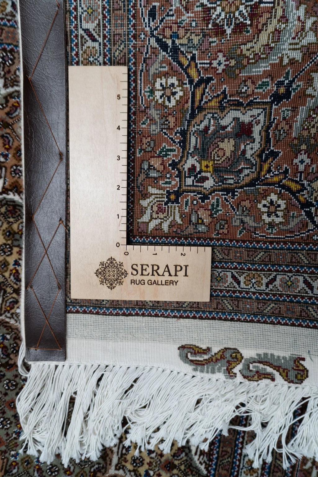 6'8"x10'1" Tabriz