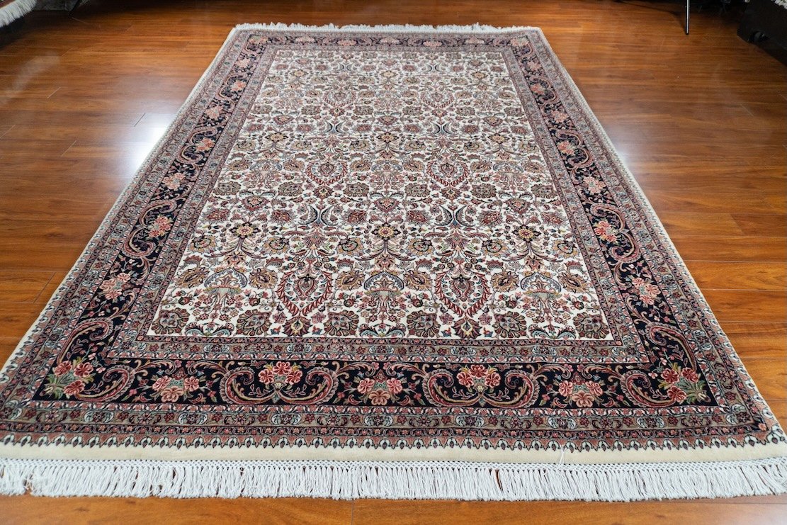 6'9"x10'1" Bijar, Classic