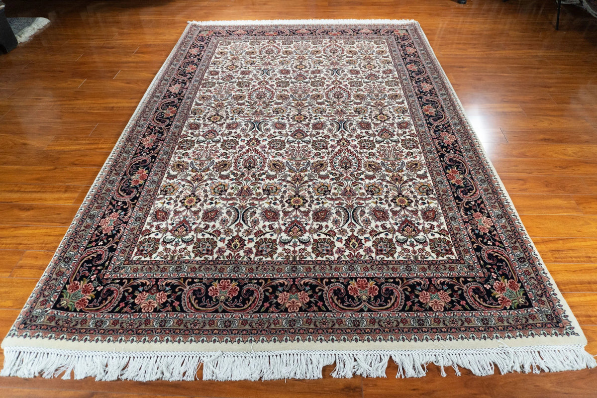 6'9"x10'1" Bijar, Classic