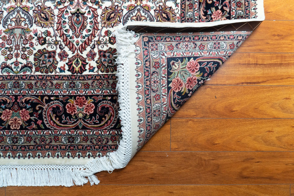 6'9"x10'1" Bijar, Classic