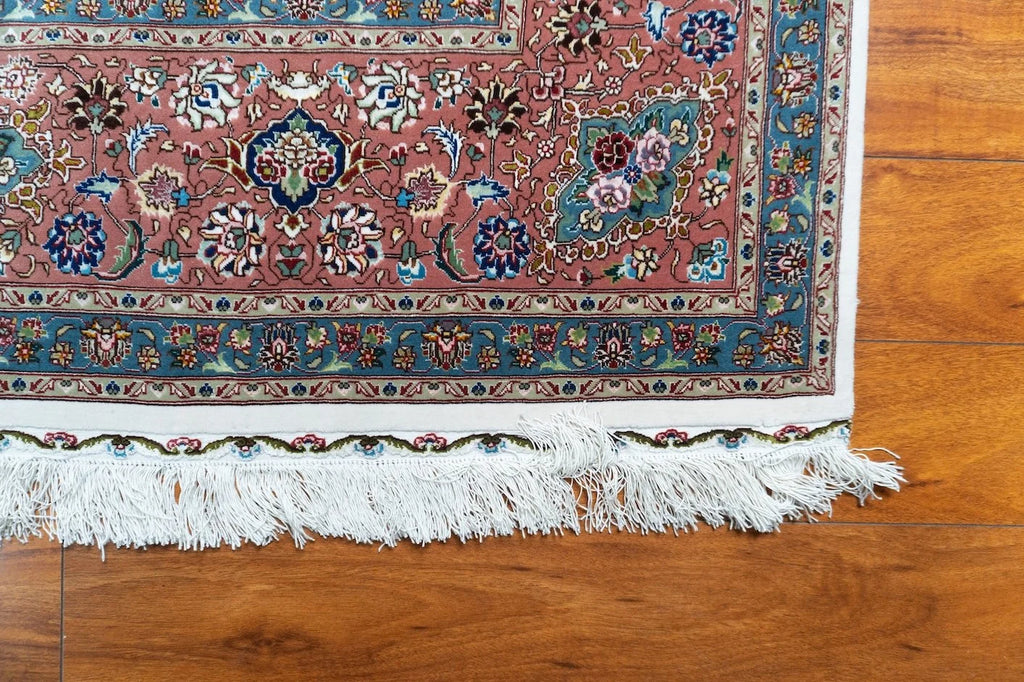 6'9"x10' Tabriz, Classic