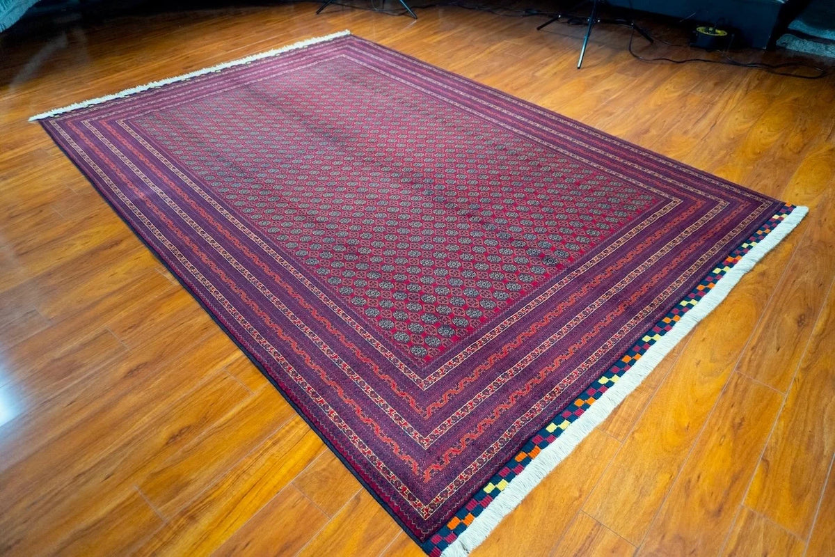 6'8"x9'10" Turkmen, Tribal