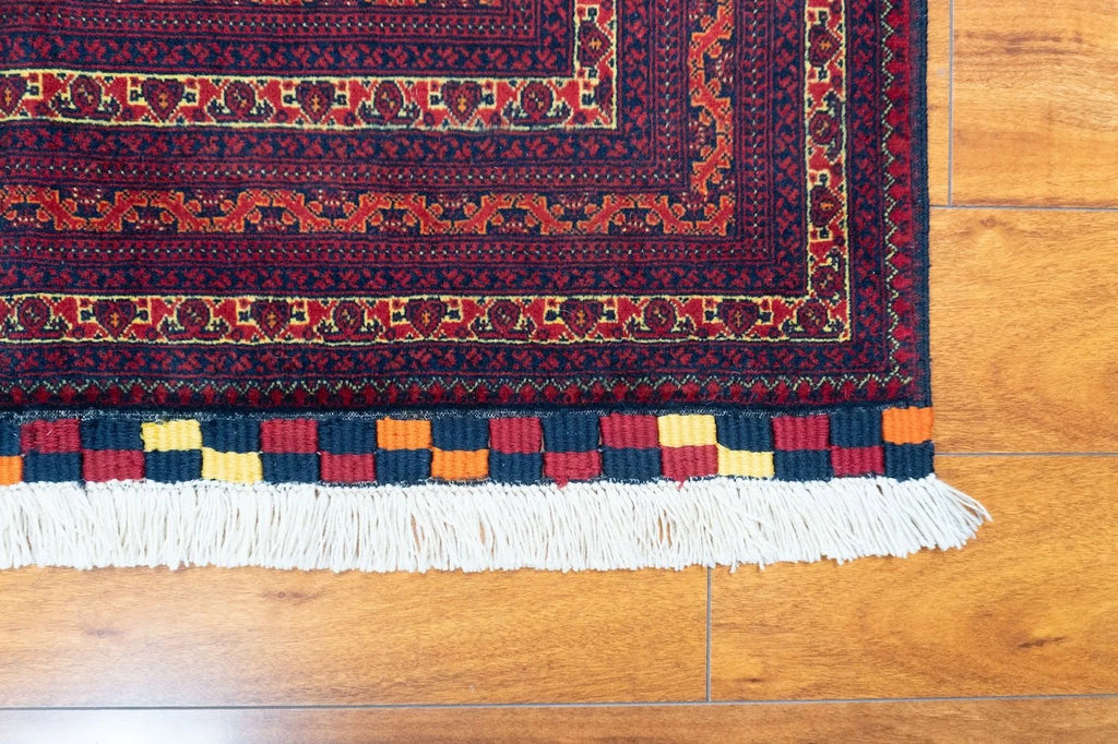 6'8"x9'10" Turkmen, Tribal