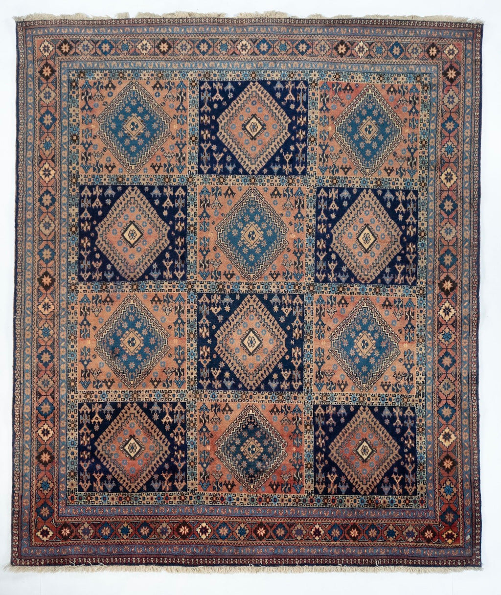 Square/Round Yalameh Persian Tribal Rug