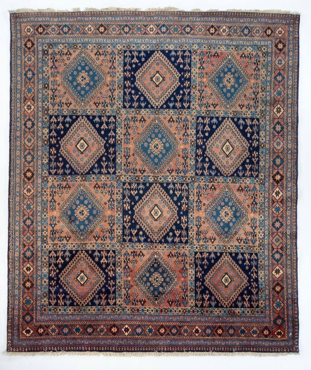 Square/Round Yalameh Persian Tribal Rug