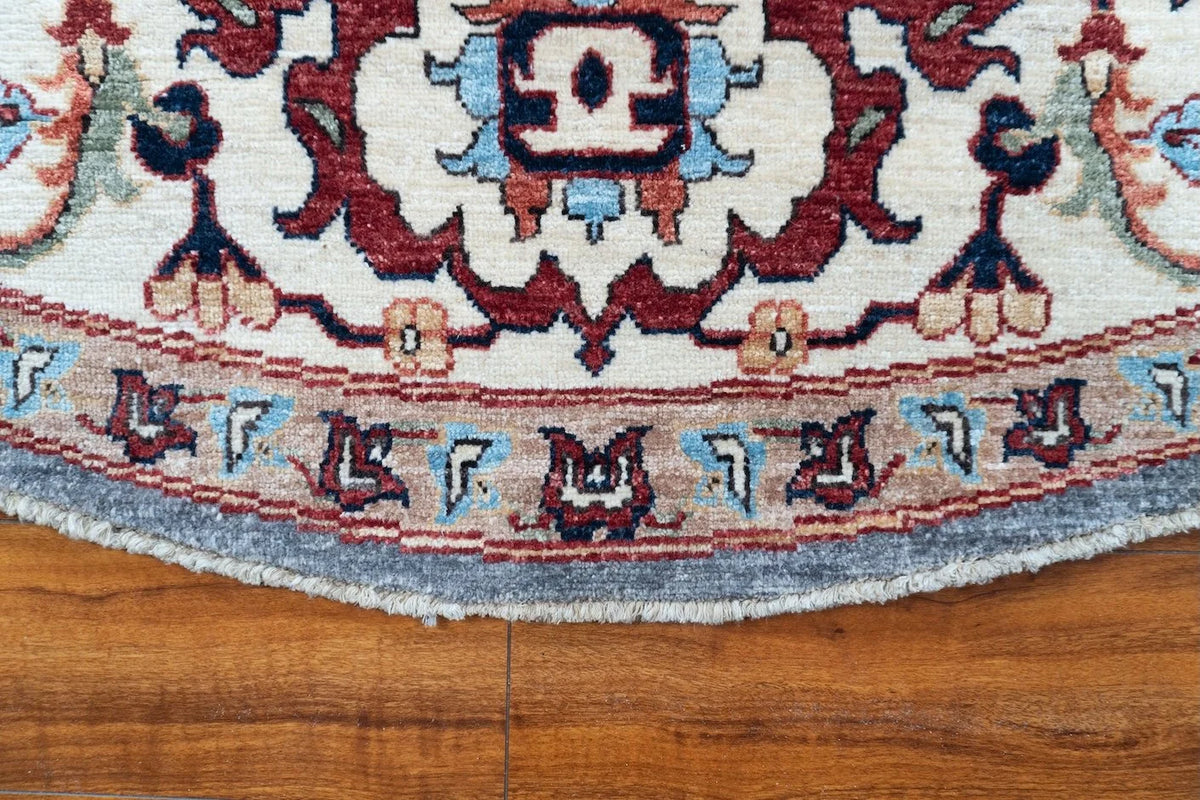 8'3"x8'3" Sultanabad, Tribal