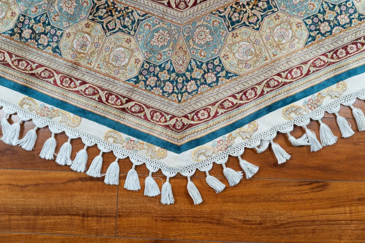 7'2"x7'2" Gonbad Silk