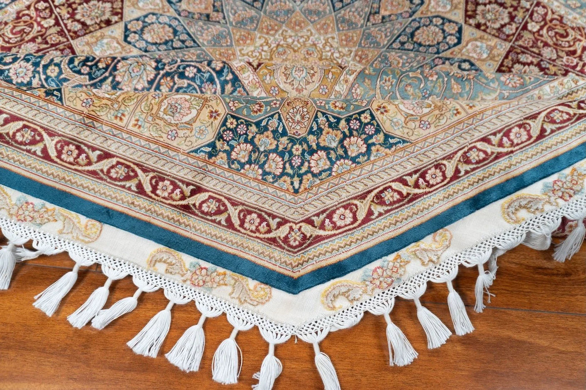 7'2"x7'2" Gonbad Silk