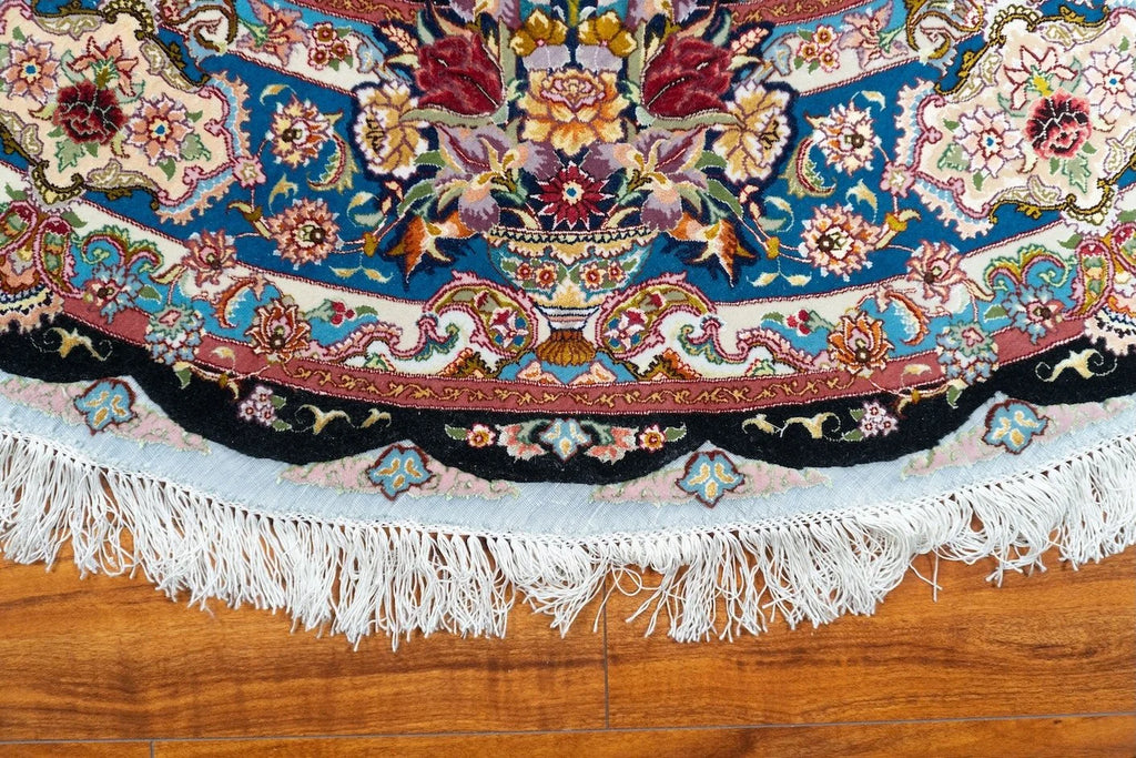 6'6"x6'6" Tabriz, Classic