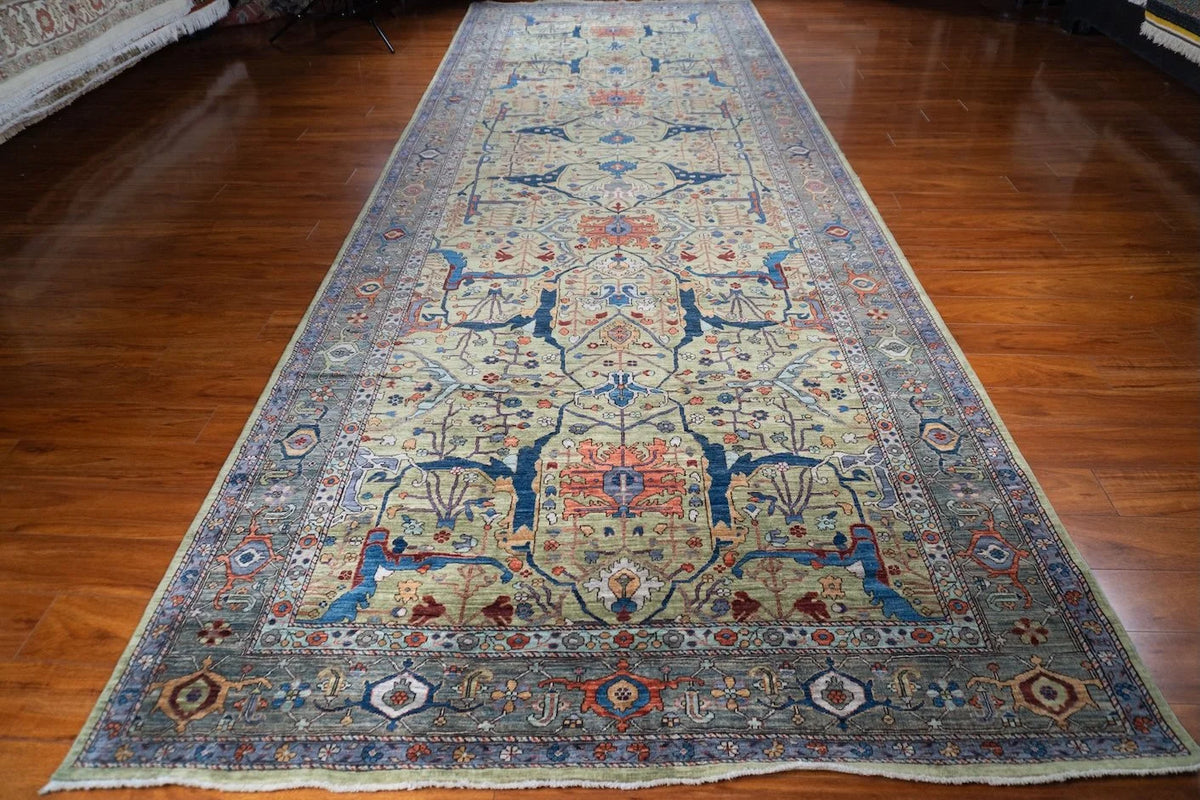 5'10"x16'4" Farahan, Classic