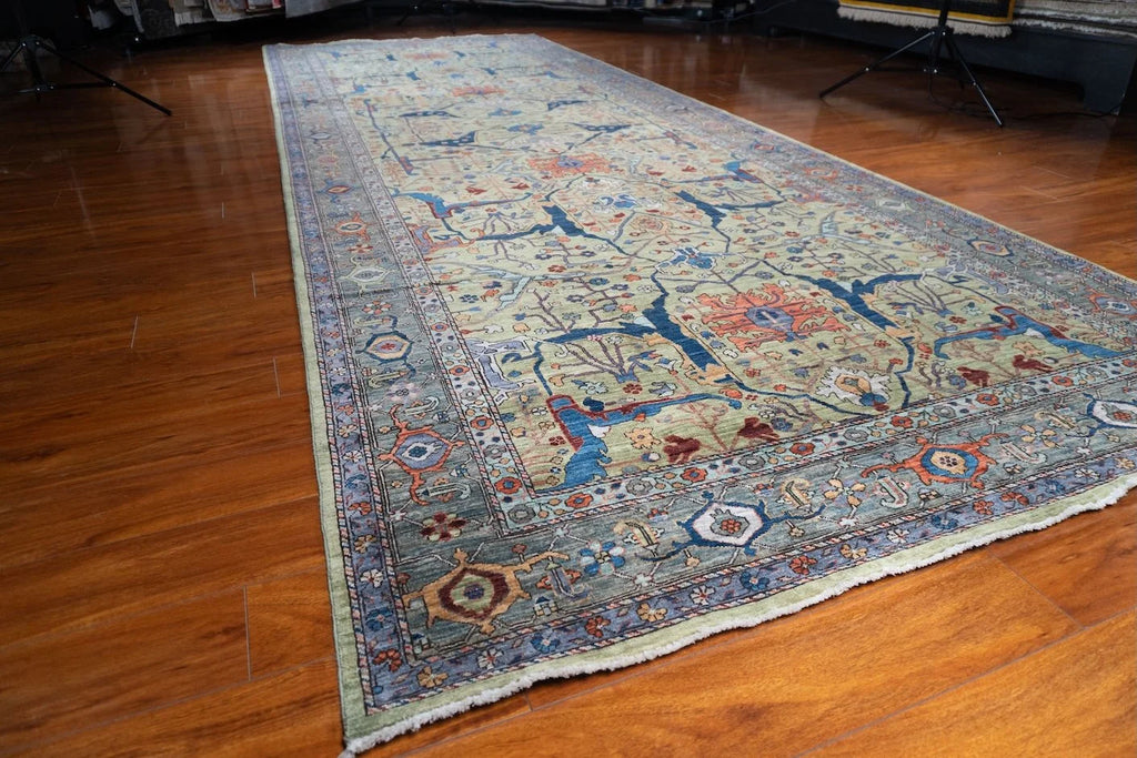 5'10"x16'4" Farahan, Classic