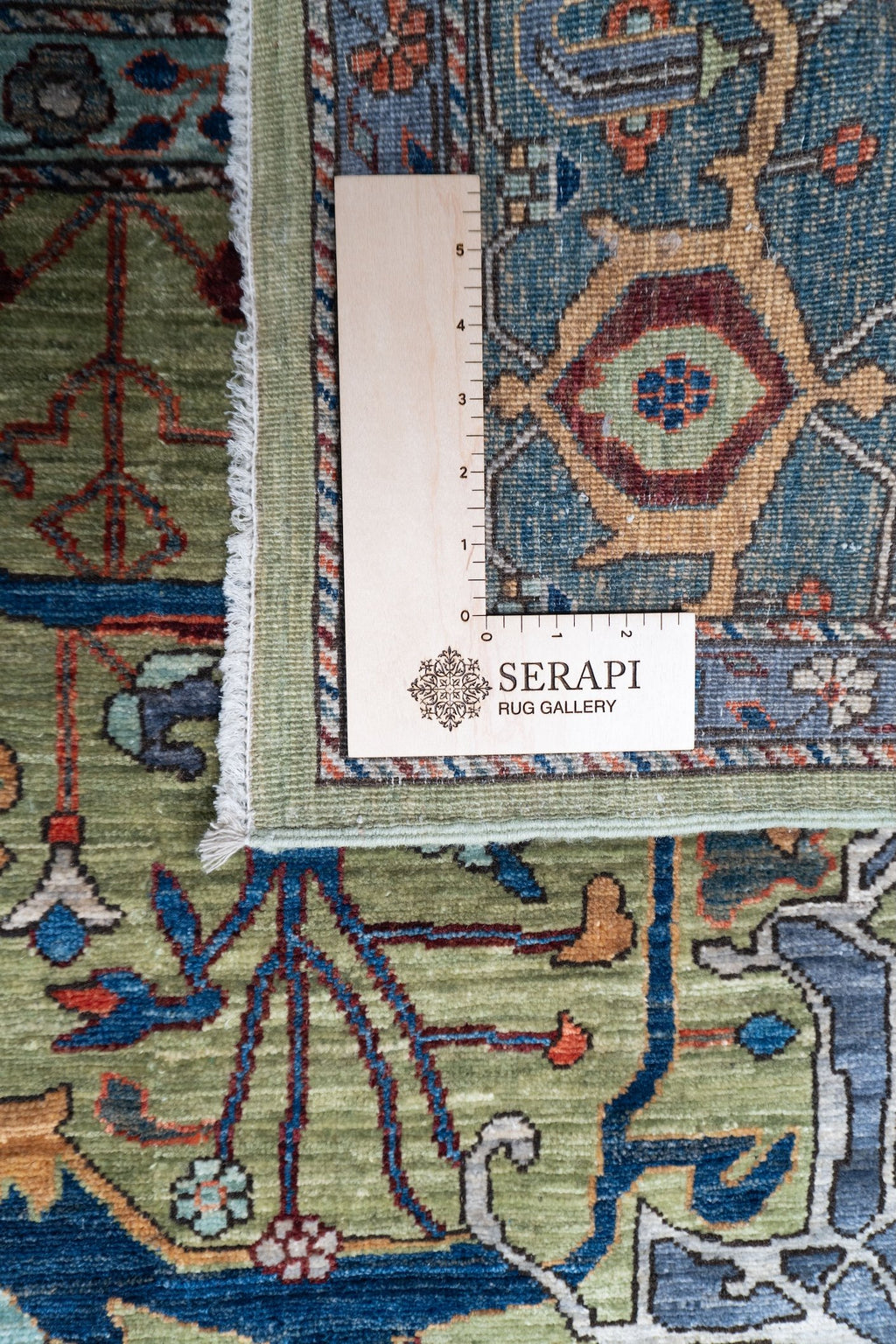5'10"x16'4" Farahan, Classic