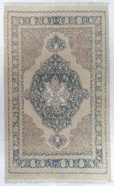 6'x10'5" Senneh, Classic