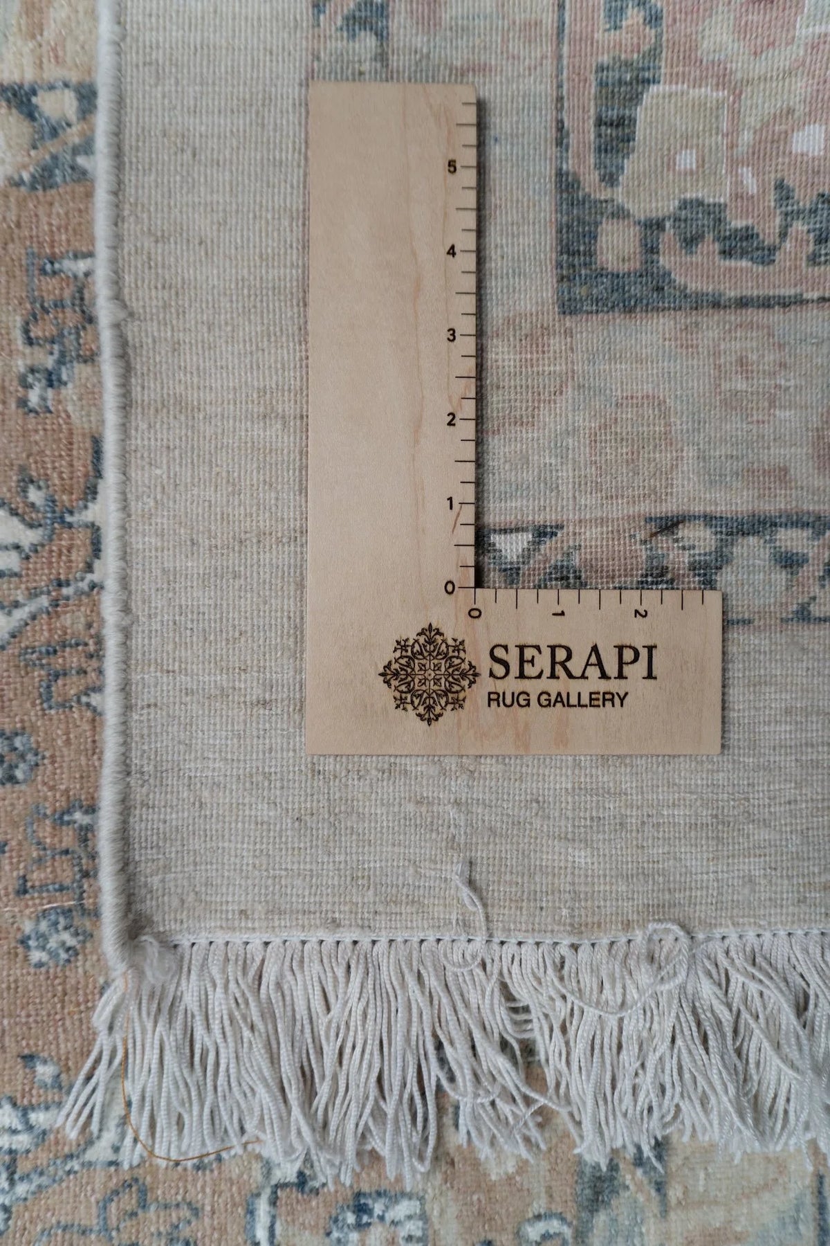 6'x10'5" Senneh, Classic