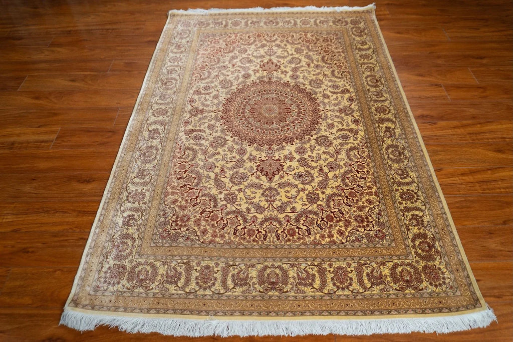 4'5"x6'6" Qum, Classic