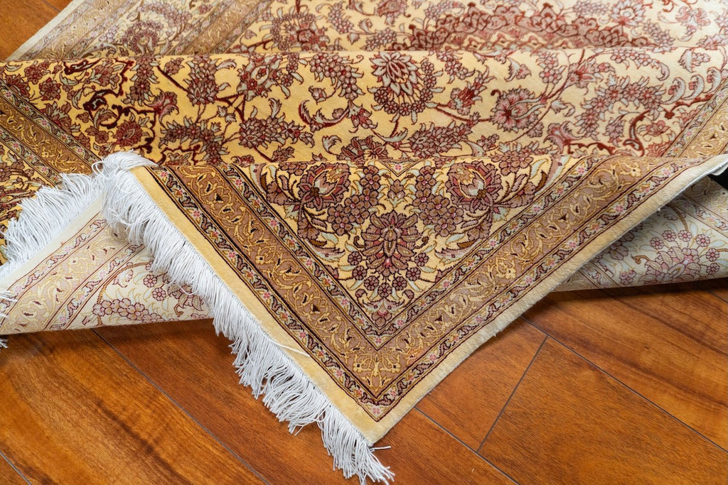 4'5"x6'6" Qum, Classic