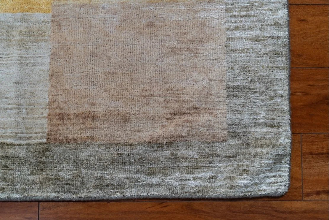 8'x10'3" Lottie, Modern