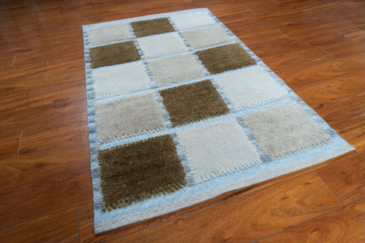 3'2"x4'11" Marta, Modern