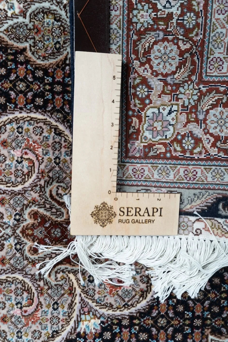 3'5"x5'5" Tabriz, Classic