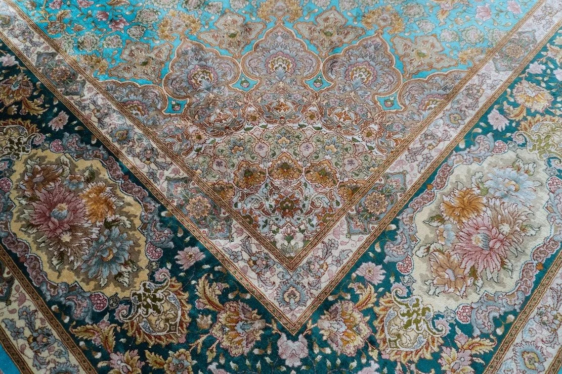 9'8"x13'2" Tabriz, Classic