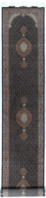 2'8"x14'8" Tabriz, Classic