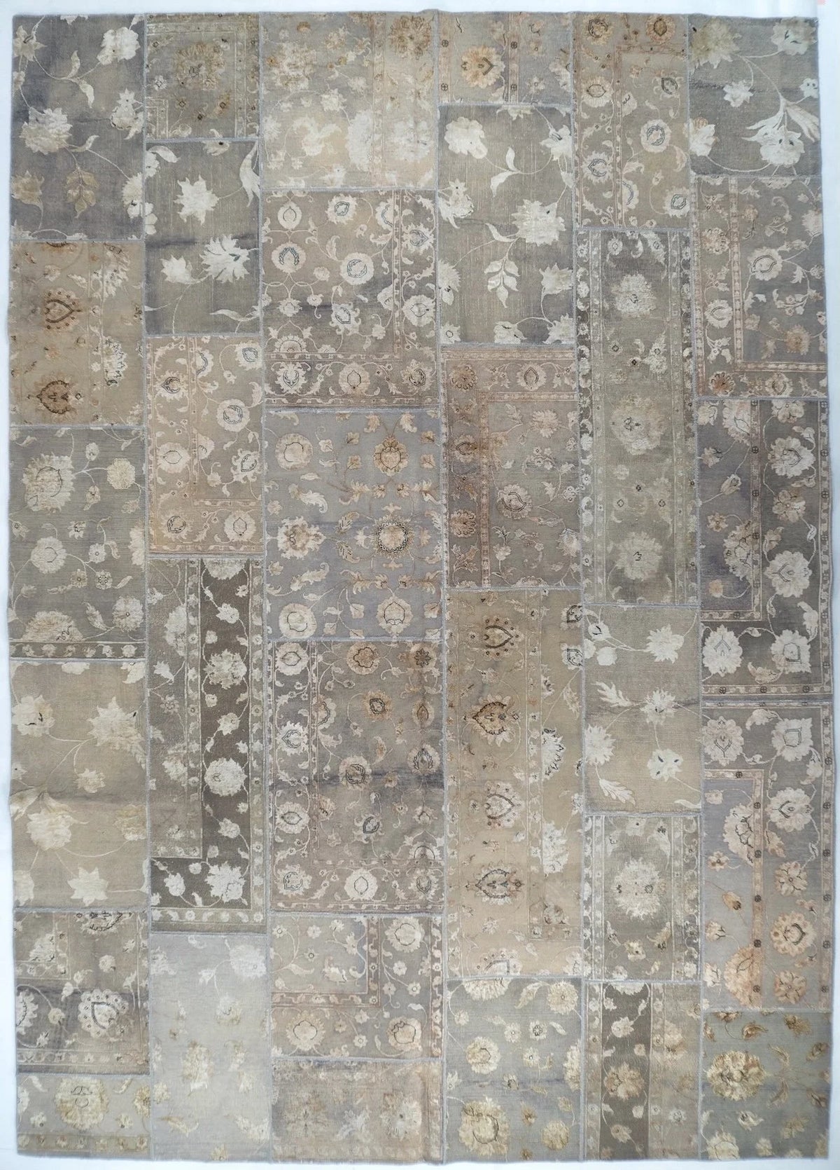 10x14 Patchwork Indian Transitional Rug