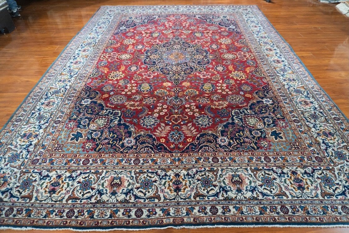 9'4"x12'4" Kashan, Antique