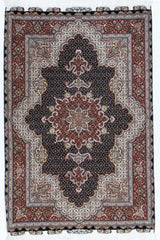3'5"x5'5" Tabriz, Classic