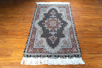 3'3"x5'2" Tabriz, Classic
