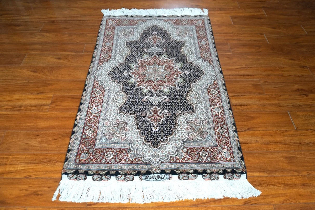 3'3"x5'2" Tabriz, Classic