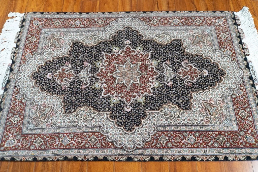 3'3"x5'2" Tabriz, Classic