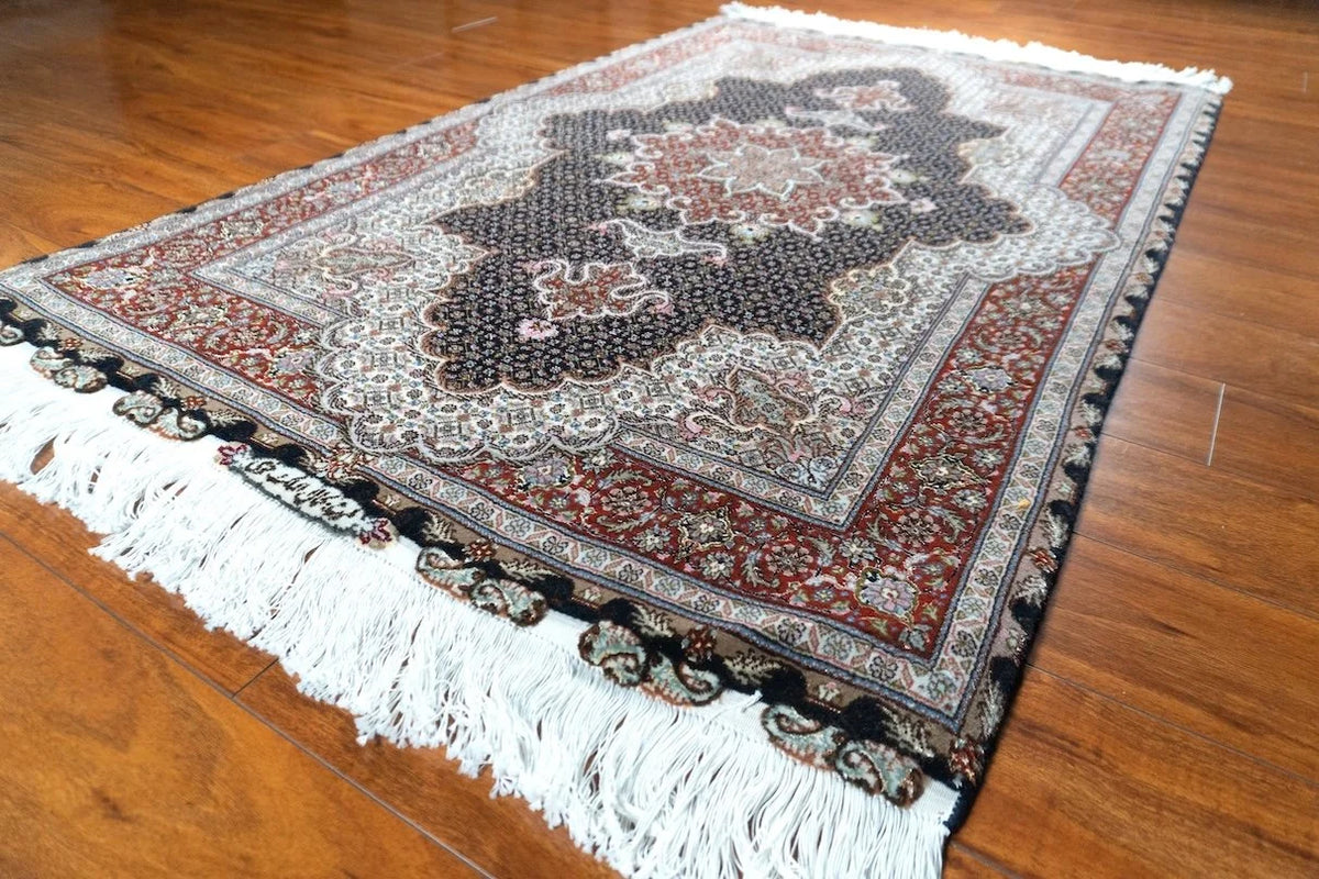 3'3"x5'2" Tabriz, Classic