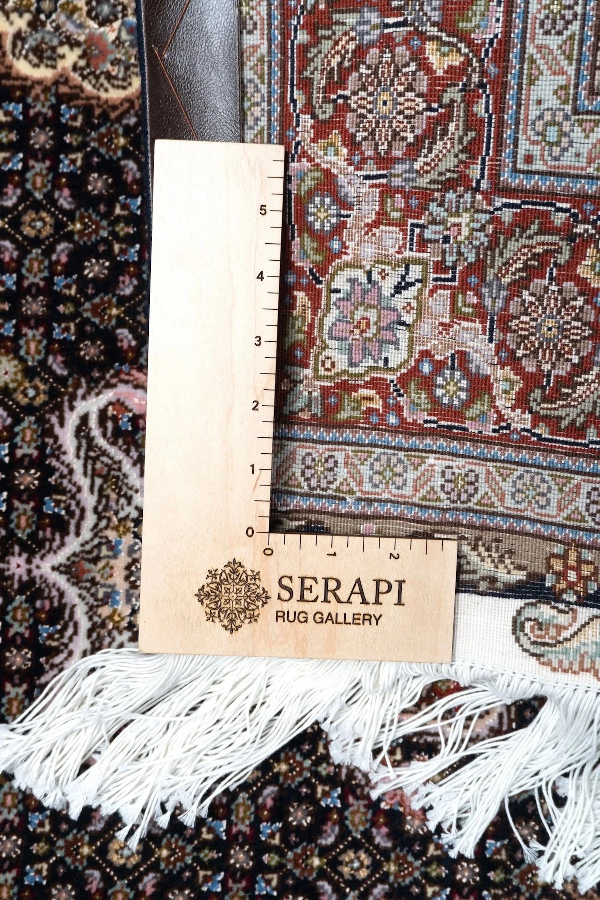 3'3"x5'2" Tabriz, Classic