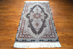 3'4"x5'2" Tabriz, Classic