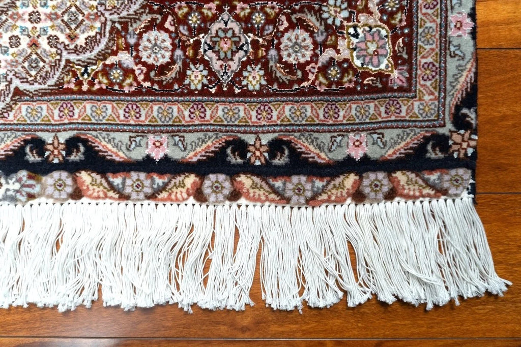 3'4"x5'2" Tabriz, Classic
