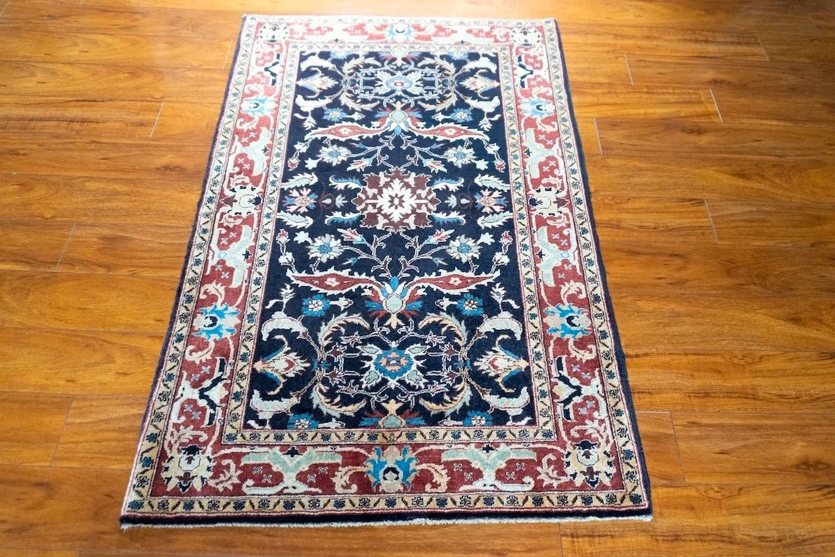 3'3"x4'11" Bijar, Classic