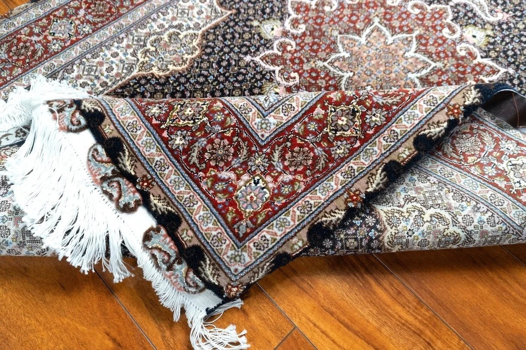 3'5"x5'5" Tabriz, Classic