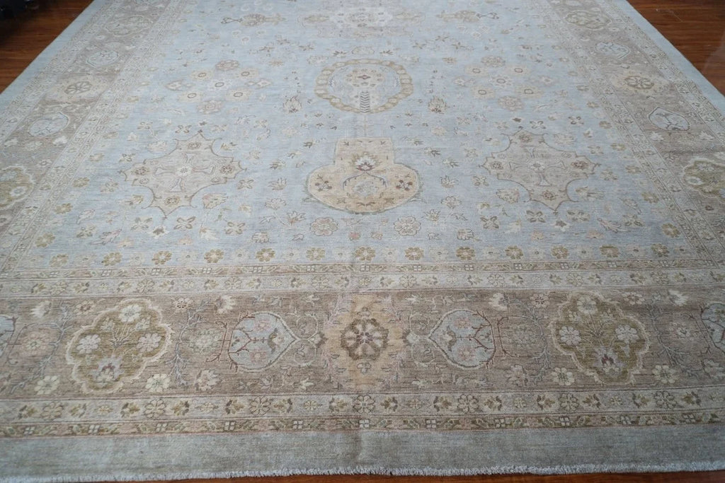 12'x17'8" Sultanabad, Classic