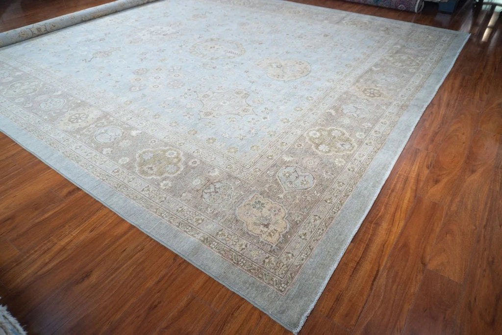 12'x17'8" Sultanabad, Classic