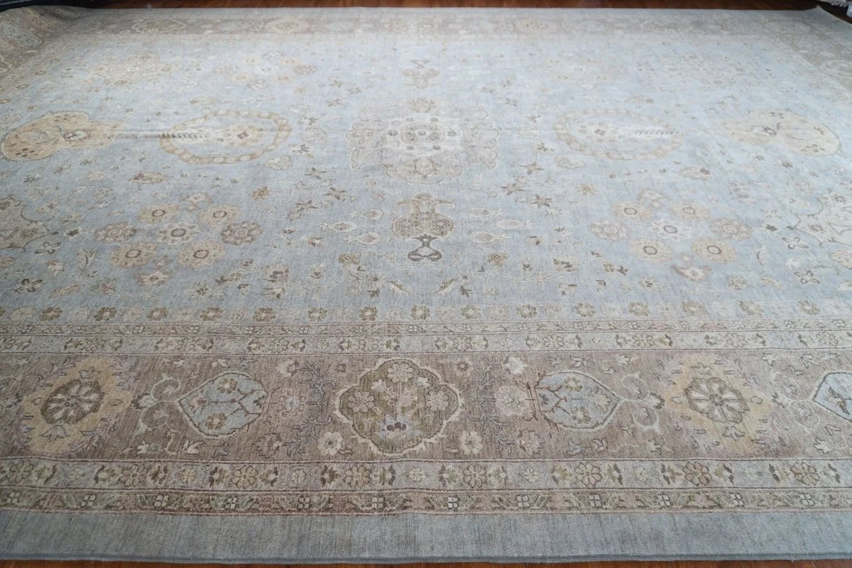 12'x17'8" Sultanabad, Classic