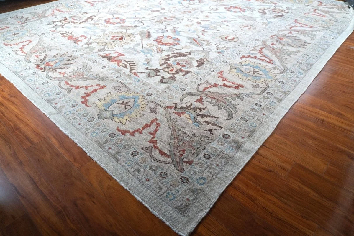 12'10"x14'7" Sultanabad, Classic