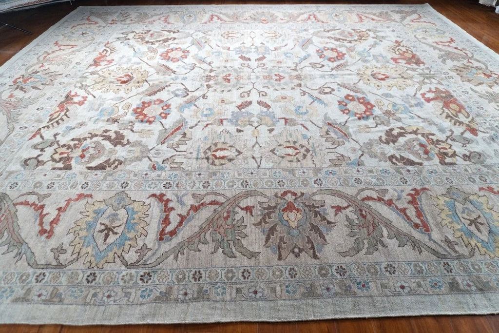 12'10"x14'7" Sultanabad, Classic